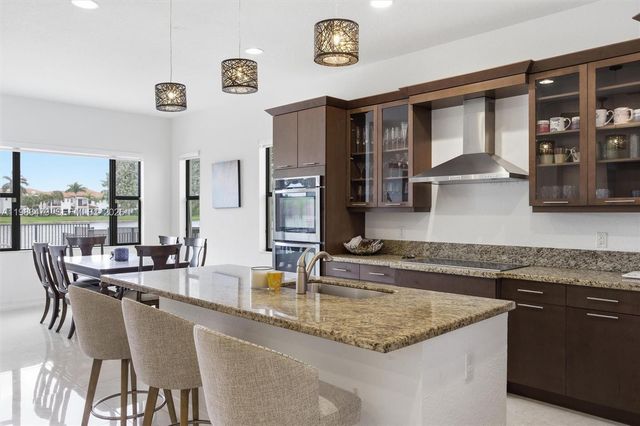 1296 SW 113th Way, Pembroke Pines, FL 33025