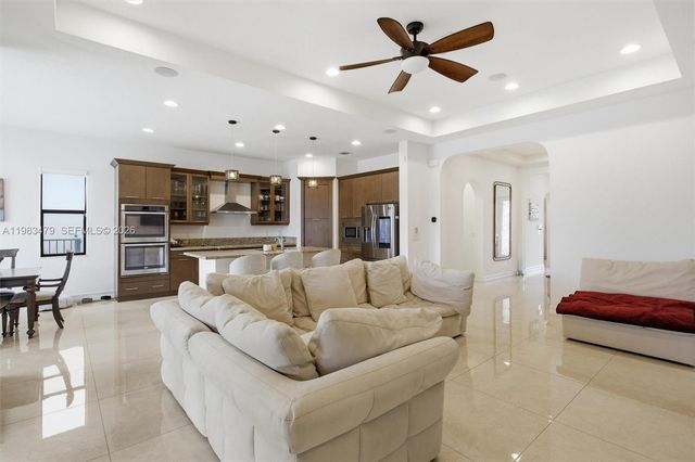 1296 SW 113th Way, Pembroke Pines, FL 33025