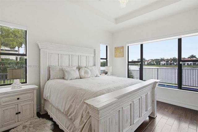 1296 SW 113th Way, Pembroke Pines, FL 33025