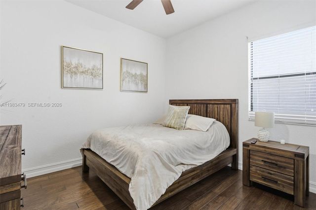 1296 SW 113th Way, Pembroke Pines, FL 33025