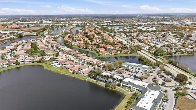 1296 SW 113th Way, Pembroke Pines, FL 33025