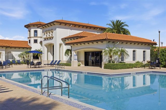 1296 SW 113th Way, Pembroke Pines, FL 33025