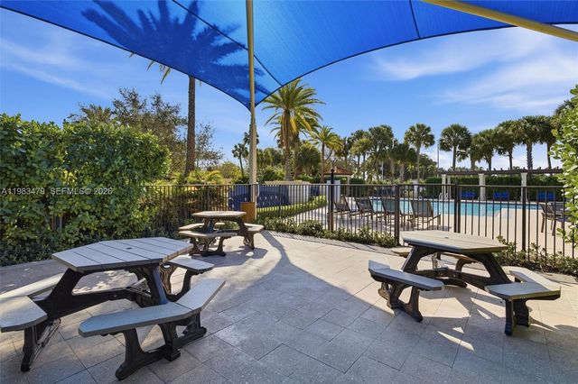 1296 SW 113th Way, Pembroke Pines, FL 33025