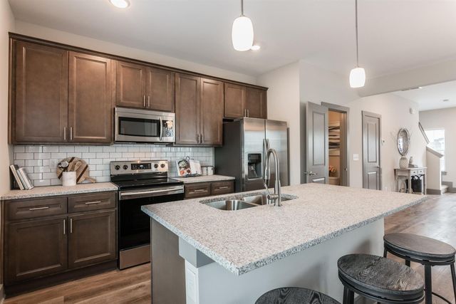 643 Bristol Creek Dr, Nashville, TN 37221