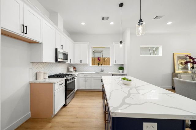 5516 Hardy Street, Houston, TX 77009