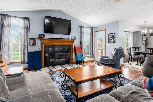 301 Tar Heel Drive, Delaware, OH 43015