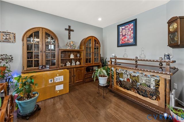 8800 Glen Royal Dr, Chesterfield, VA 23832