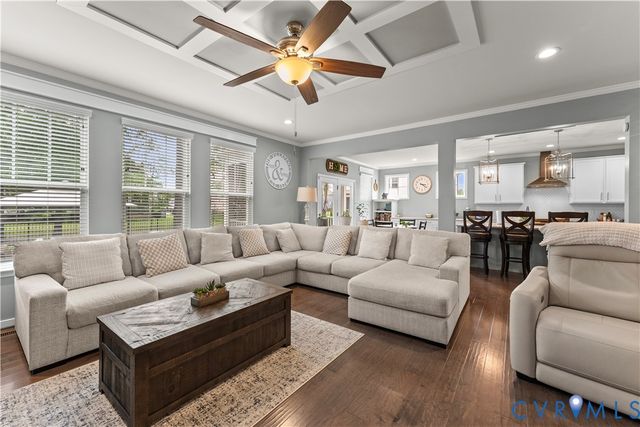 8800 Glen Royal Dr, Chesterfield, VA 23832