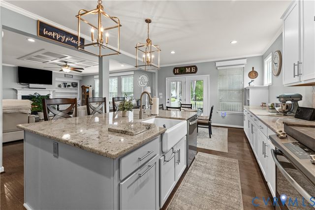 8800 Glen Royal Dr, Chesterfield, VA 23832