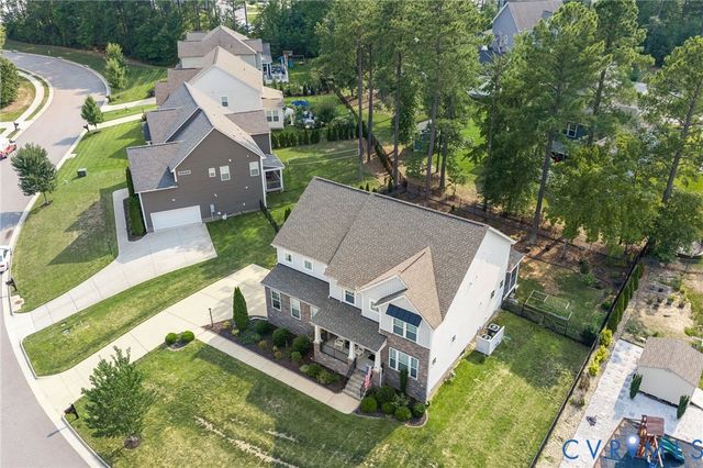8800 Glen Royal Dr, Chesterfield, VA 23832