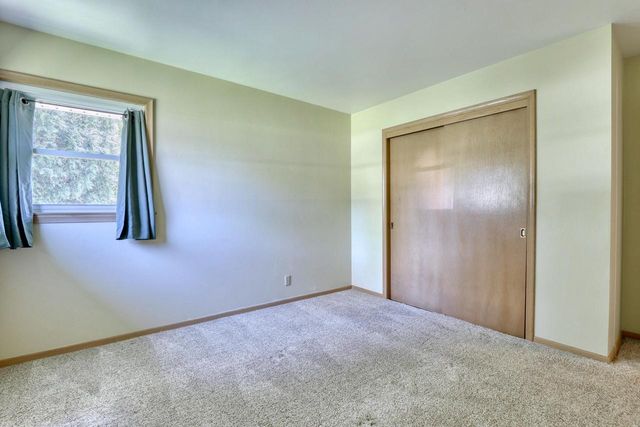 7371 49th STREET, Franklin, WI 53132