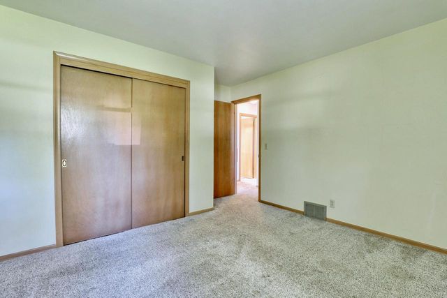 7371 49th STREET, Franklin, WI 53132