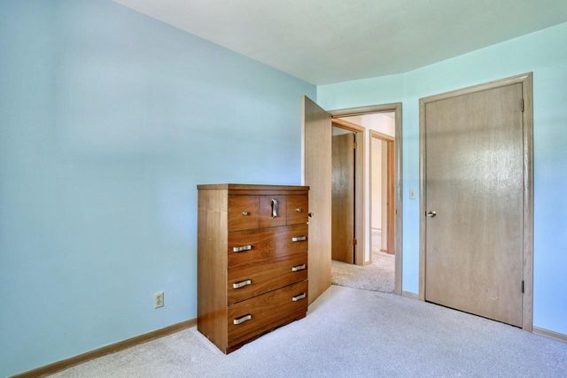 7371 49th STREET, Franklin, WI 53132
