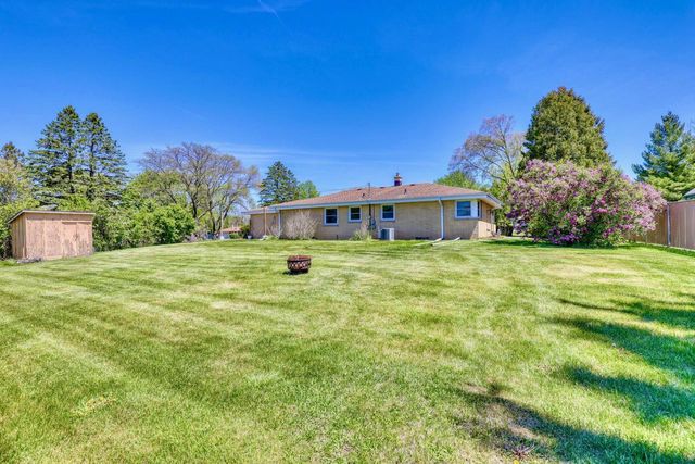 7371 49th STREET, Franklin, WI 53132