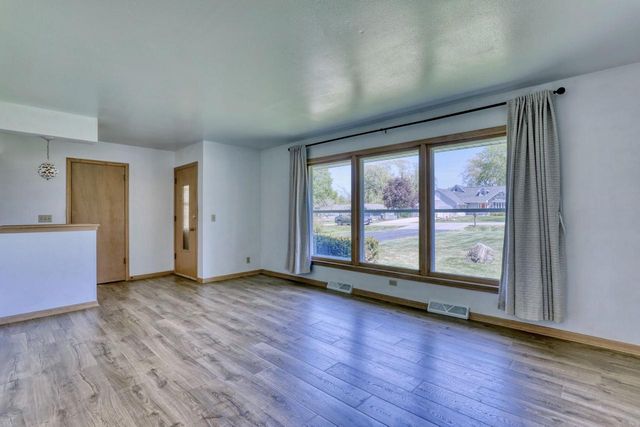 7371 49th STREET, Franklin, WI 53132