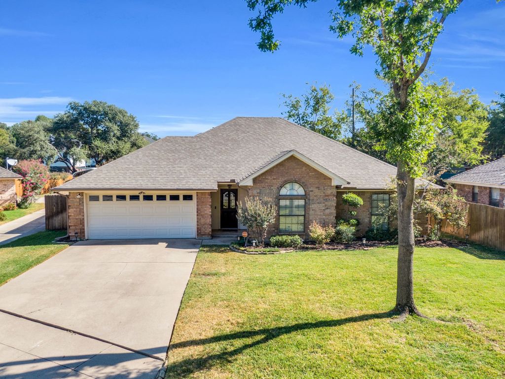 4609 Lupin Place, Arlington, TX 76016