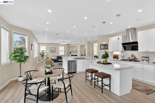 2024 Fitzgerald Way, Brentwood, CA 94513