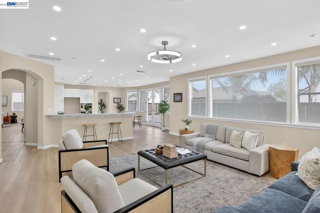 2024 Fitzgerald Way, Brentwood, CA 94513