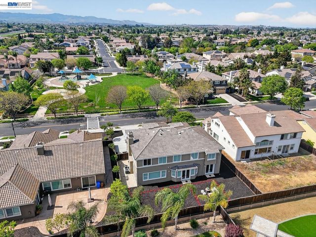 2024 Fitzgerald Way, Brentwood, CA 94513