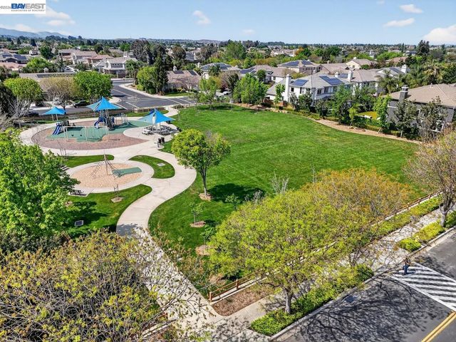 2024 Fitzgerald Way, Brentwood, CA 94513