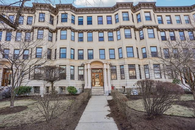 1870 Commonwealth Ave 1, Boston, MA 02135