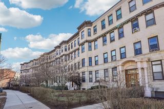 1870 Commonwealth Ave 1, Boston, MA 02135