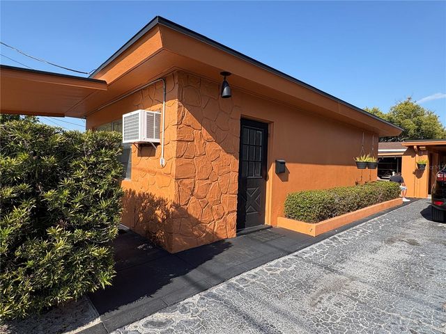 1705 N JEFFERSON AVENUE, Largo, FL 33770