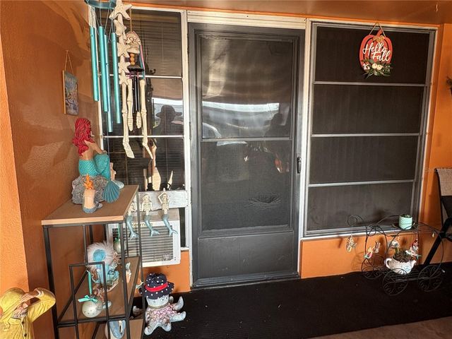 1705 N JEFFERSON AVENUE, Largo, FL 33770