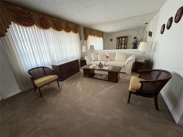 1705 N JEFFERSON AVENUE, Largo, FL 33770