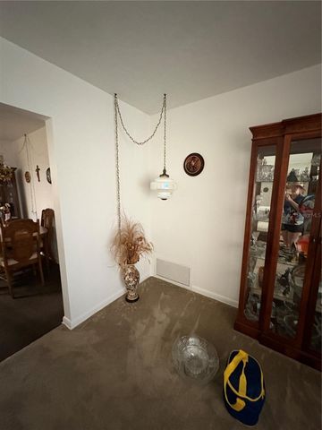 1705 N JEFFERSON AVENUE, Largo, FL 33770