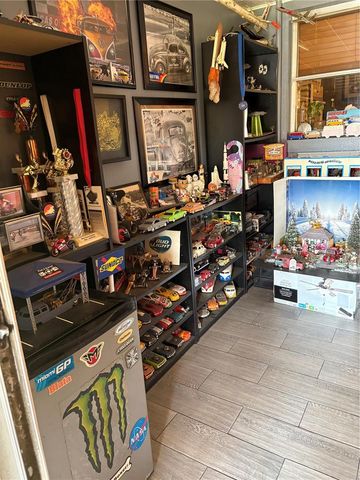 1705 N JEFFERSON AVENUE, Largo, FL 33770