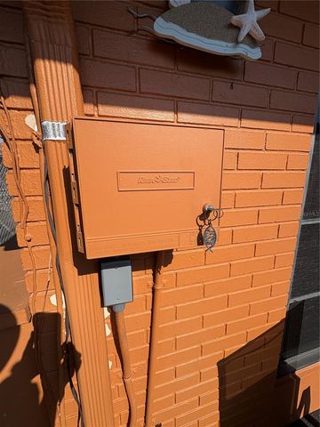 1705 N JEFFERSON AVENUE, Largo, FL 33770