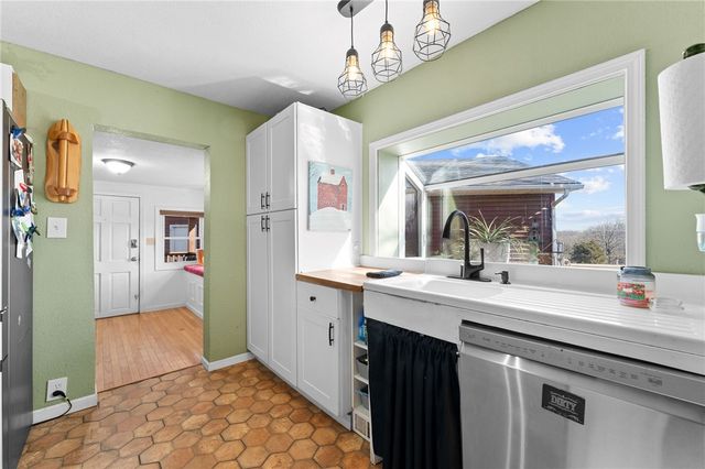 17003 Old Cricket Road, Omaha, AR 72662