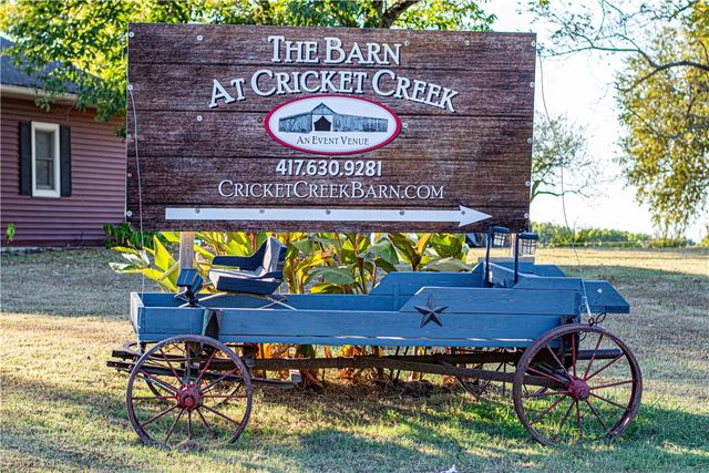 17003 Old Cricket Road, Omaha, AR 72662