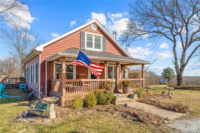 17003 Old Cricket Road, Omaha, AR 72662