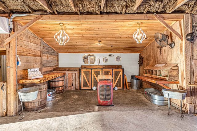 17003 Old Cricket Road, Omaha, AR 72662