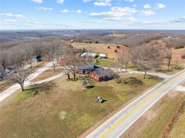 17003 Old Cricket Road, Omaha, AR 72662