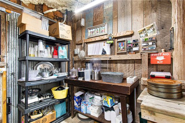 17003 Old Cricket Road, Omaha, AR 72662