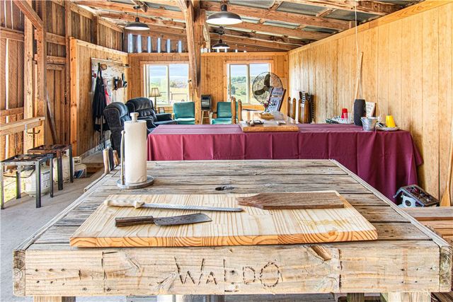 17003 Old Cricket Road, Omaha, AR 72662