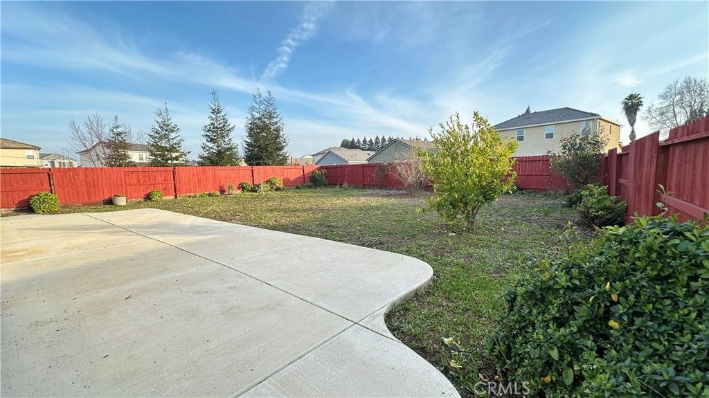 Image 3 of property listing at 2428 Freestone Drive, Merced, CA 95340