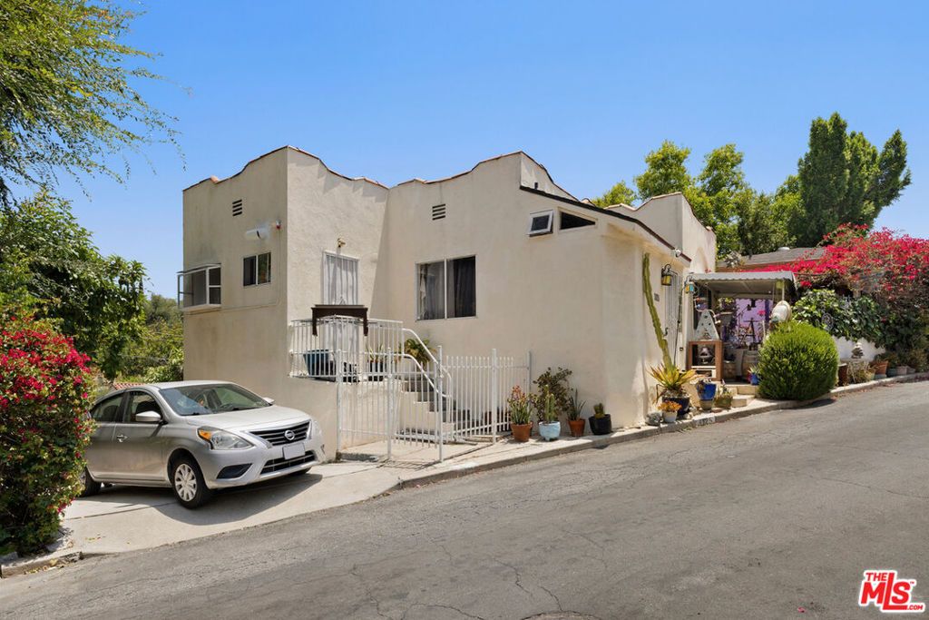 3125 Berkeley Circle, Los Angeles, CA 90026 — photo 2