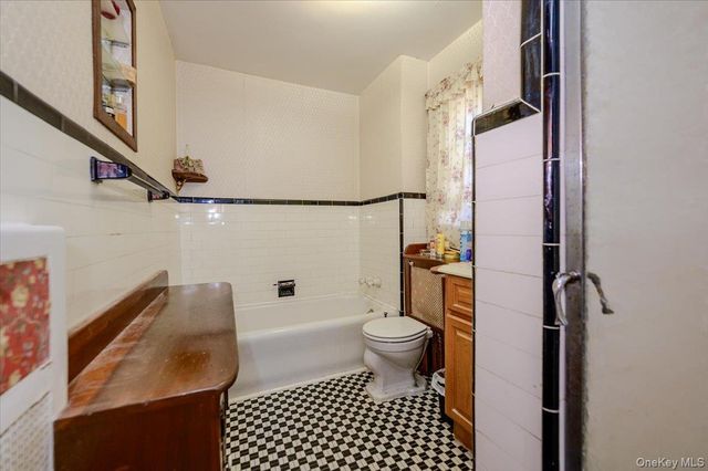 631 Kimball Avenue, Yonkers, NY 10704