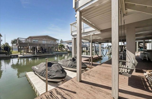 16533 Barbados Way, Jamaica Beach, TX 77554