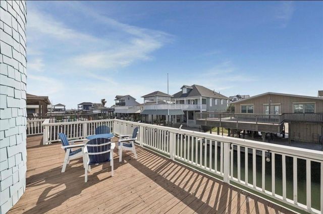 16533 Barbados Way, Jamaica Beach, TX 77554