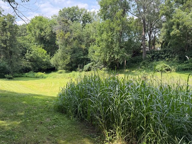 28 Crestview Drive, Geneseo, IL 61254