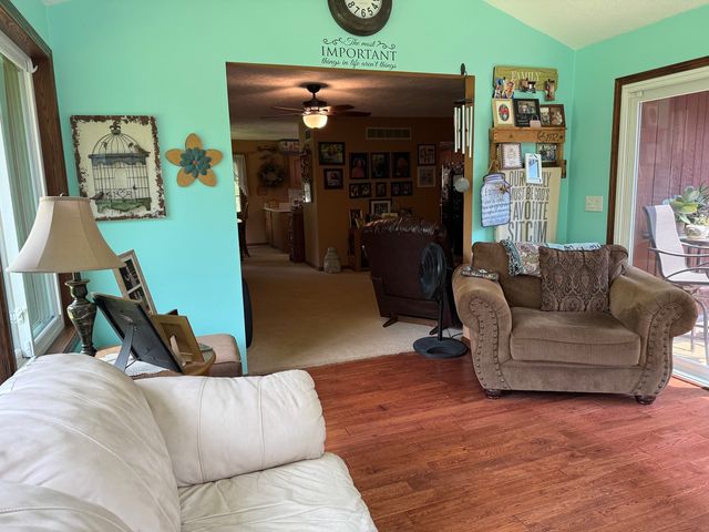 28 Crestview Drive, Geneseo, IL 61254