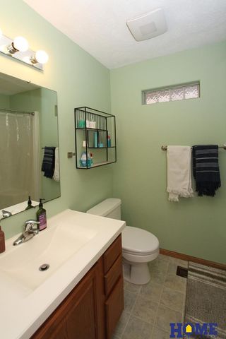 7309 N 15th Street, Lincoln, NE 68521