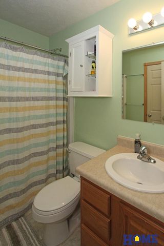 7309 N 15th Street, Lincoln, NE 68521