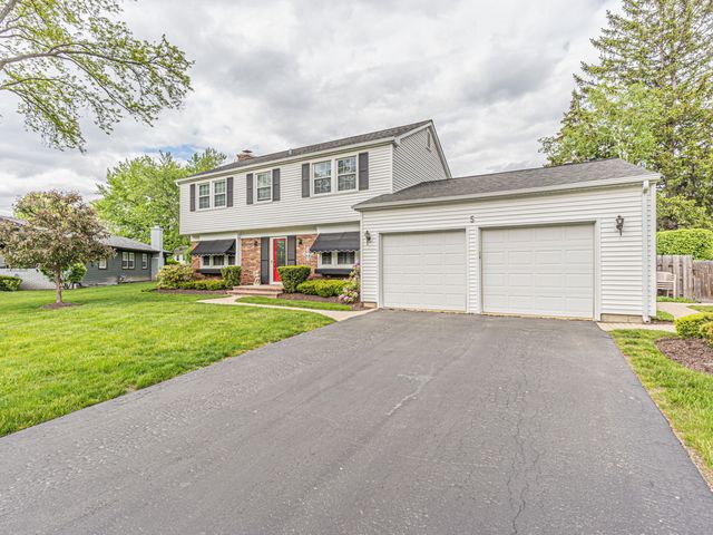 5 Knight Hill Lane, Buffalo Grove, IL 60089