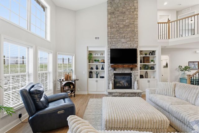 163 Dunmore Lane, Georgetown, KY 40324